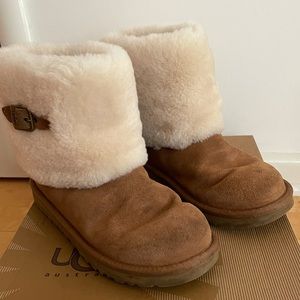 UGG Australia Ellee Short Boots Brown Size 7